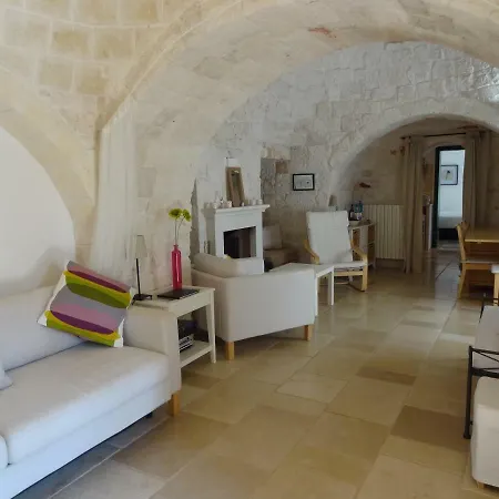Trullo Beato Villa *